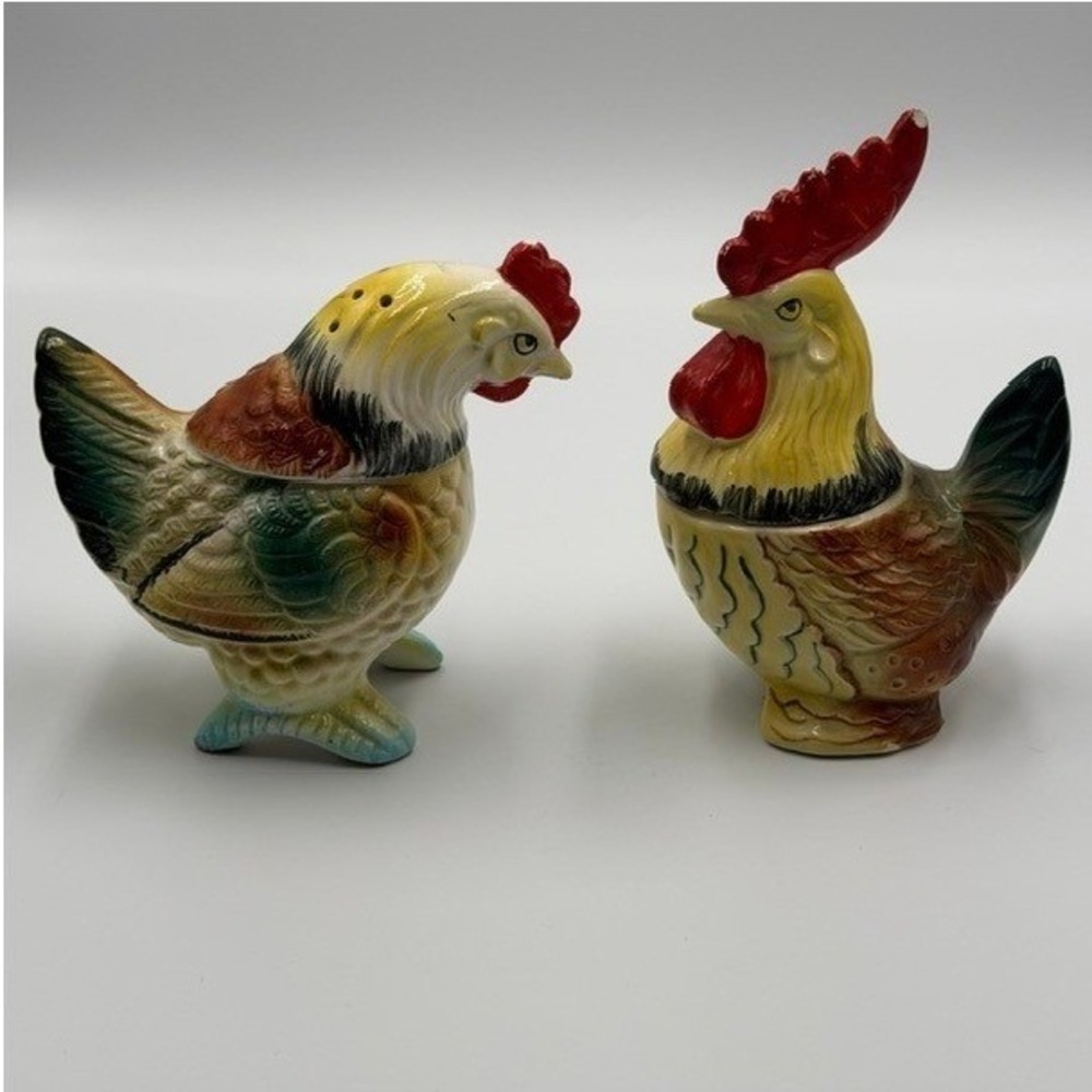 Vintage Artmark Japan Rooster Hen Salt Pepper Shakers Ceramic Farmhouse Set
